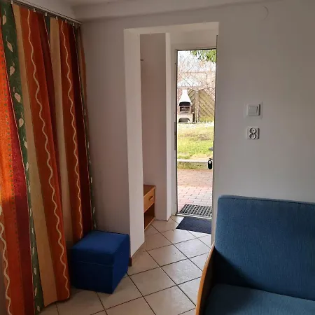 Tmt Pokoje Goscinne Z Aneksami Kuchennymi Katy Rybackie Exterior photo